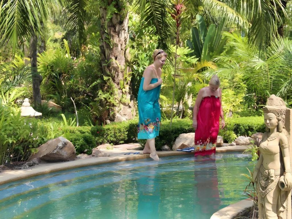 Nattha Waree Hot Spring Resort And Spa Ban Nua Khlong Esterno foto