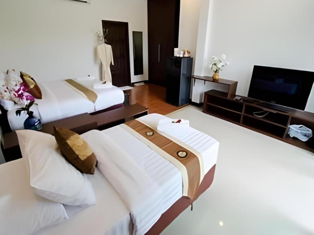 Nattha Waree Hot Spring Resort And Spa Ban Nua Khlong Esterno foto