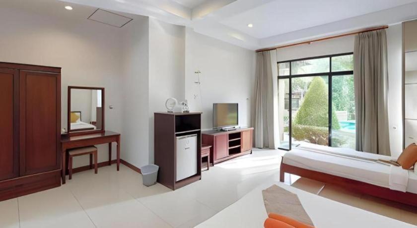 Nattha Waree Hot Spring Resort And Spa Ban Nua Khlong Esterno foto