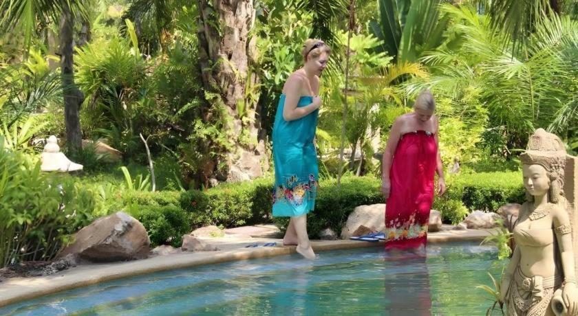 Nattha Waree Hot Spring Resort And Spa Ban Nua Khlong Esterno foto